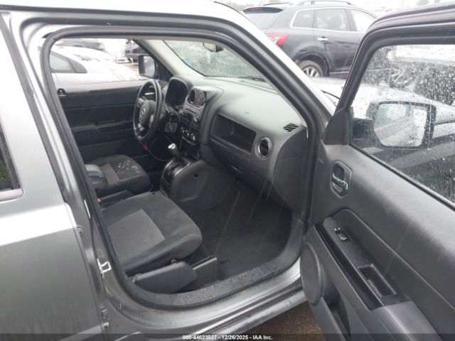 Jeep Patriot Sport Image 2