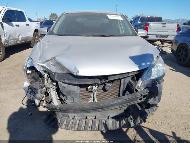 Nissan Sentra Image 8