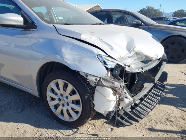 Nissan Sentra Image 3