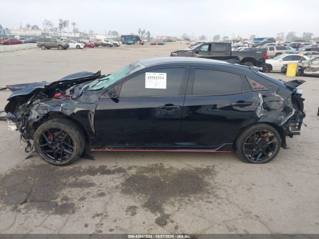 Honda Civic Sport Image 8