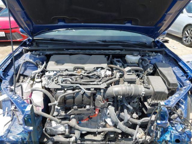 Toyota Camry Xse Image 12