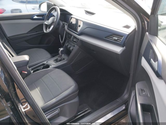 Volkswagen Taos 1.5t Se Image 13