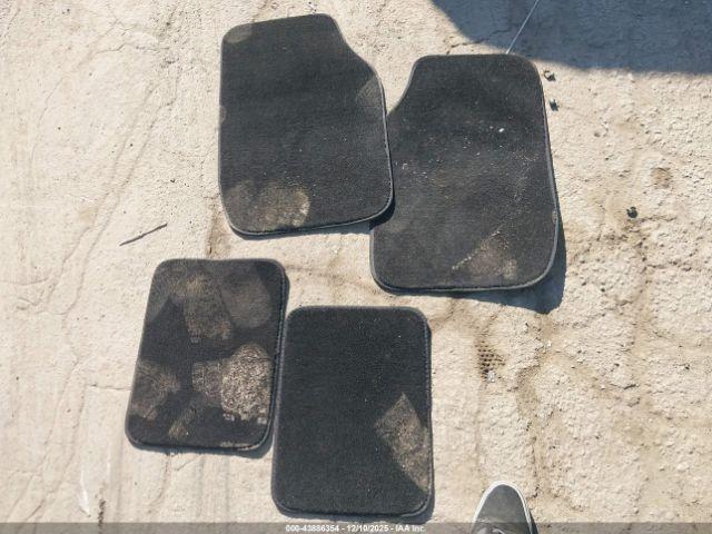 Toyota Prius Two Image 11