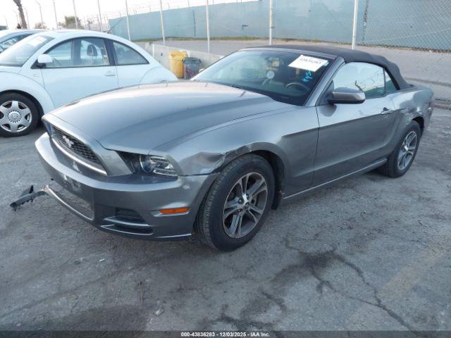 Ford Mustang V6 Premium Image 6