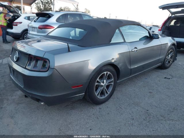 Ford Mustang V6 Premium Image 4