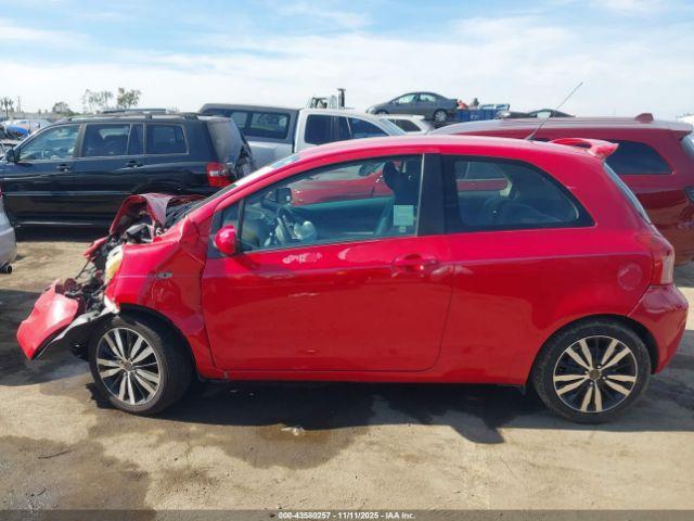 Toyota Yaris Image 11