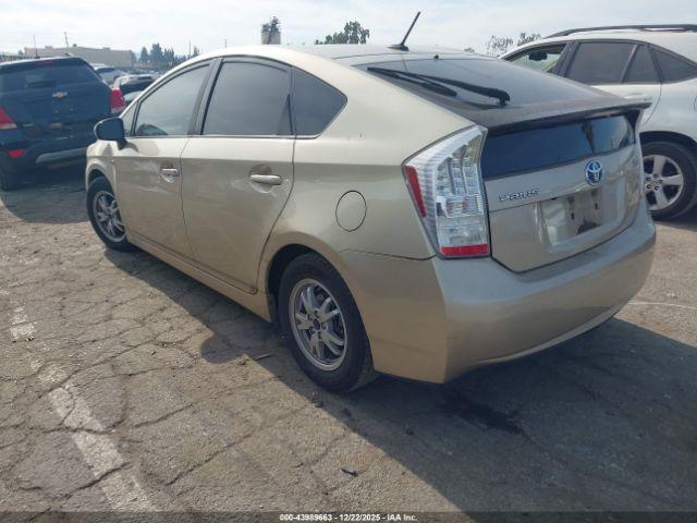 Toyota Prius Three Image 10