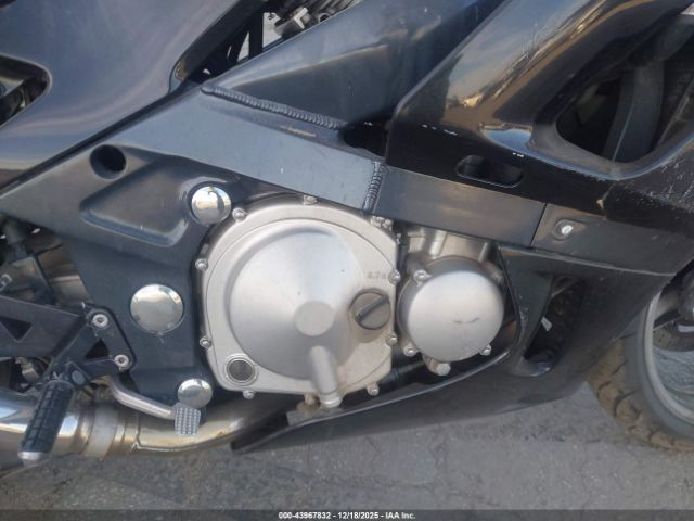 Kawasaki Zx600 E Image 14