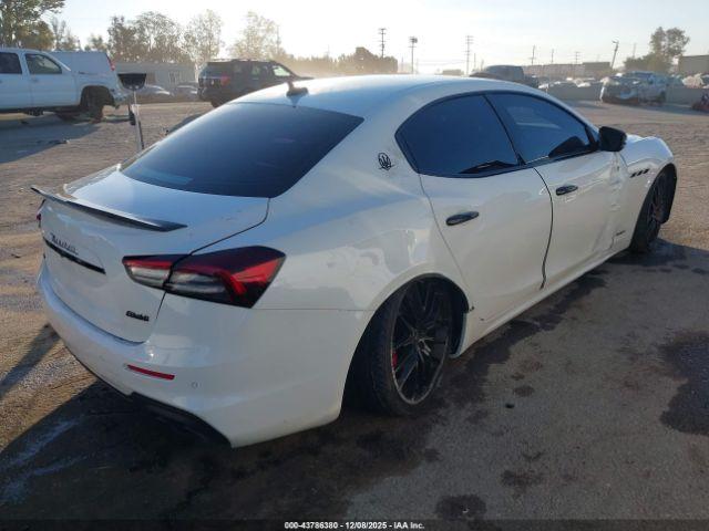 Maserati Ghibli S Gransport Image 2