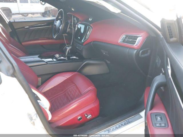 Maserati Ghibli S Gransport Image 4