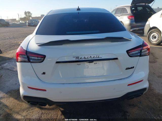 Maserati Ghibli S Gransport Image 14