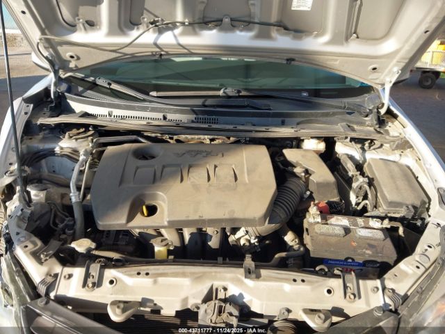 Toyota Corolla Le Image 2