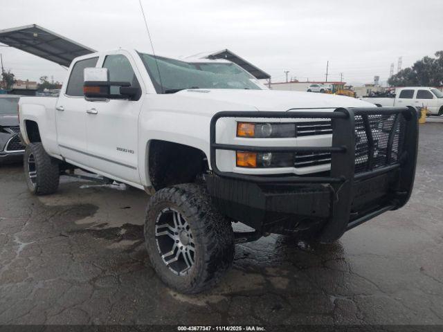  Salvage Chevrolet Silverado 2500