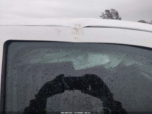 Chevrolet Silverado 2500 Ltz Image 2