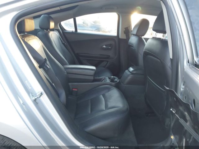 Chevrolet Volt Image 3