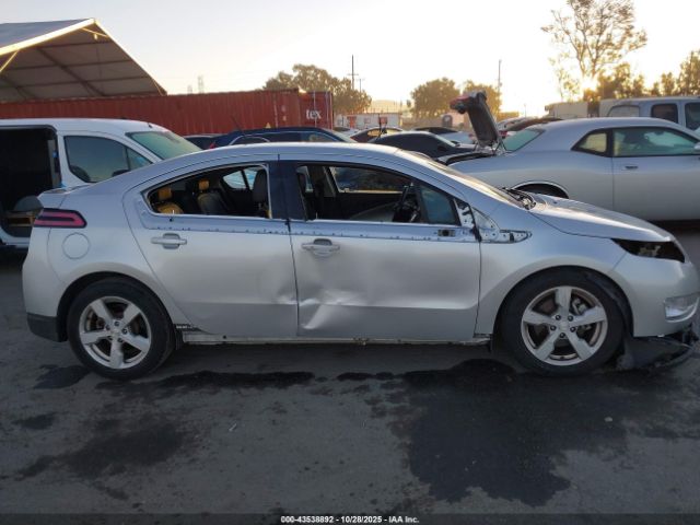 Chevrolet Volt Image 10
