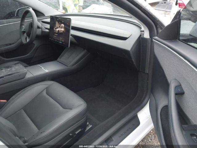 Tesla Model 3 Image 15