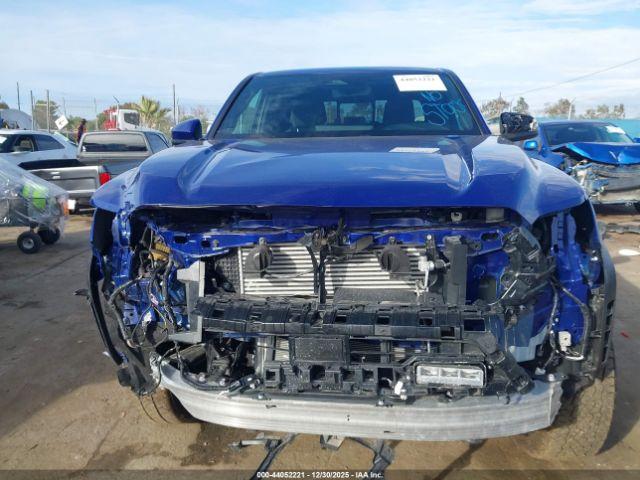 Toyota Tacoma Trd Off Road Image 8