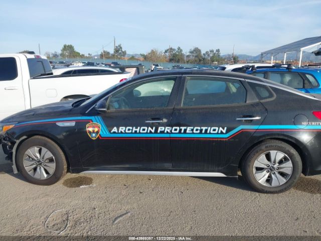 Kia Optima Premium Image 17