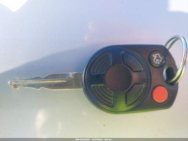 Ford Escape Xlt Image 11