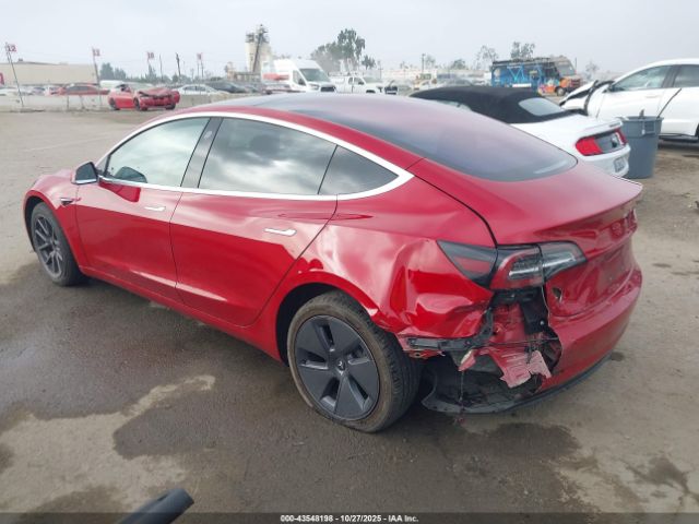 Tesla Model 3 Image 9