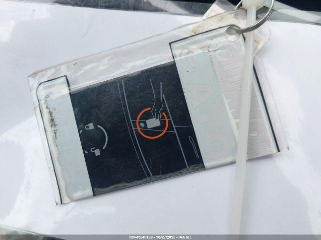 Tesla Model 3 Image 6