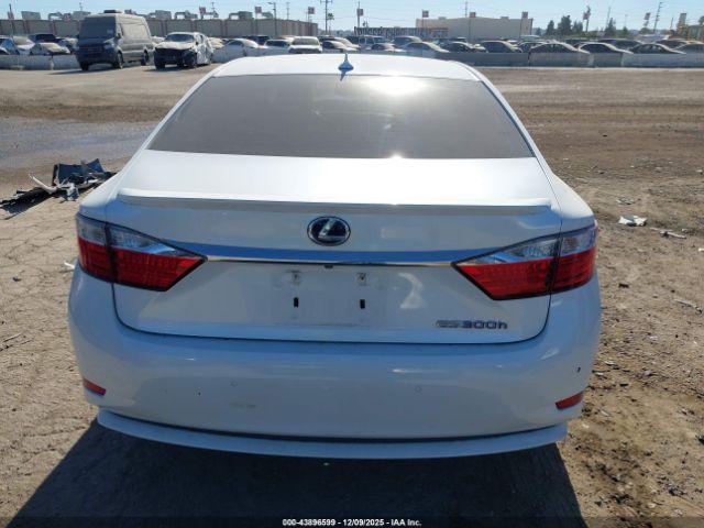 Lexus Es Image 12