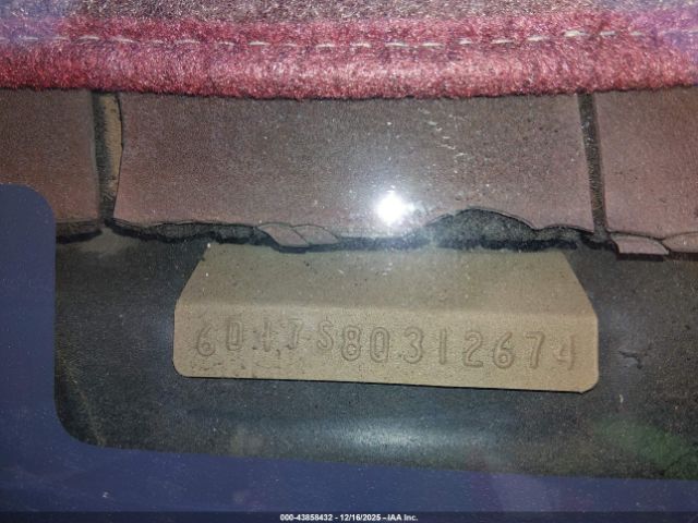 Cadillac DeVille Image 10