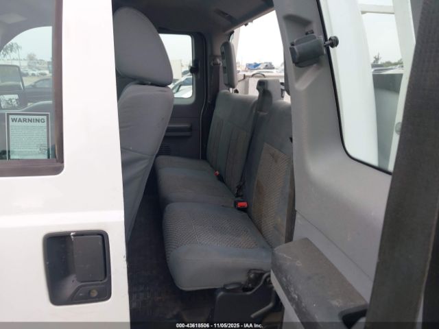 Ford F-250 Xl Image 8