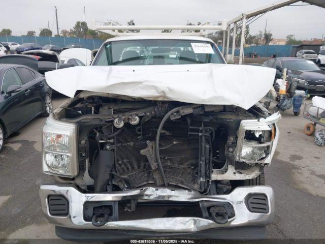 Ford F-250 Xl Image 14