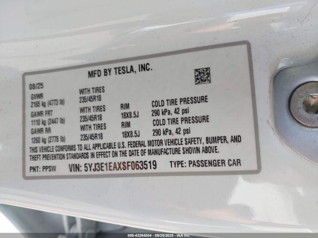 Tesla Model 3 Long Range Rear-wheel Drive Image 19