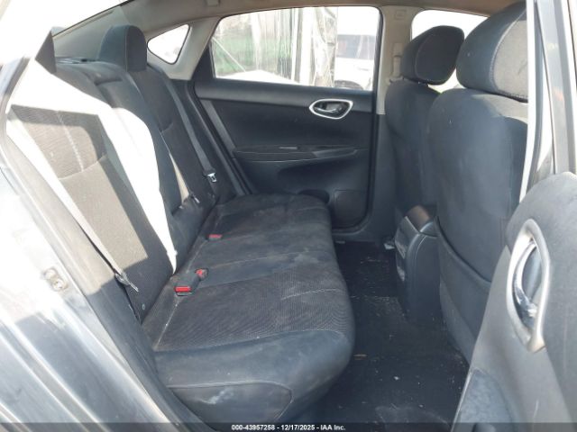 Nissan Sentra S Image 9