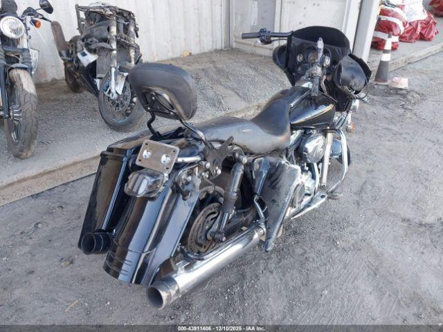 Harley-Davidson Flhtcui Image 12