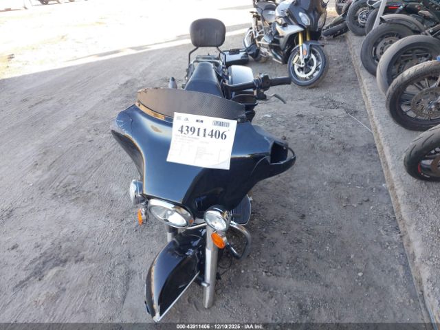 Harley-Davidson Flhtcui Image 7