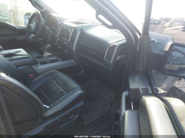 Ford F-150 Raptor Image 3