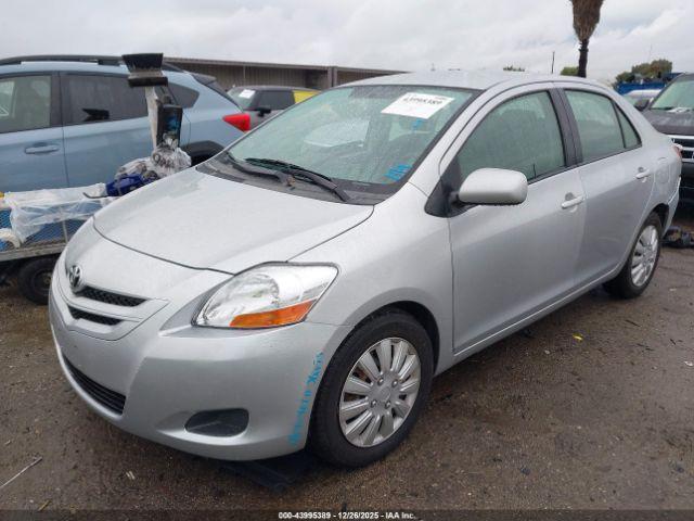 Toyota Yaris Image 11