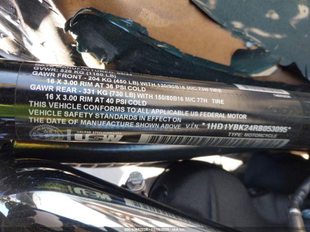 Harley-Davidson Flhcs Image 6