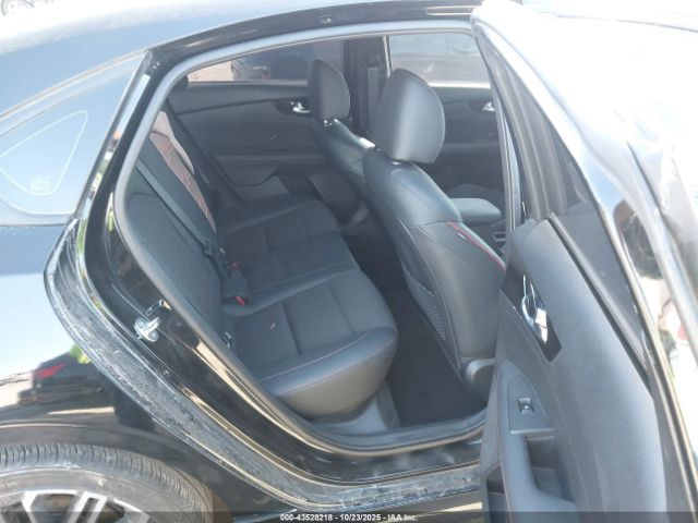 Kia Forte Gt Image 15