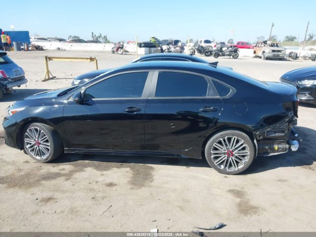 Kia Forte Gt Image 10