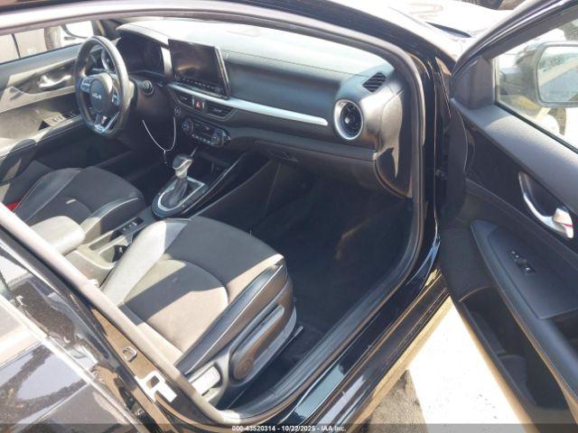 Kia Forte Gt-line Image 13