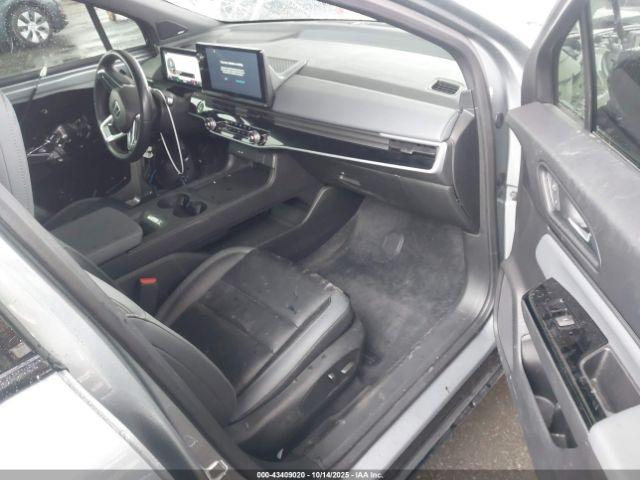 Honda Prologue Touring Image 8