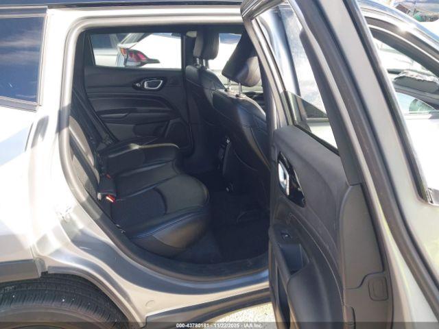 Jeep Compass Altitude 4x4 Image 8