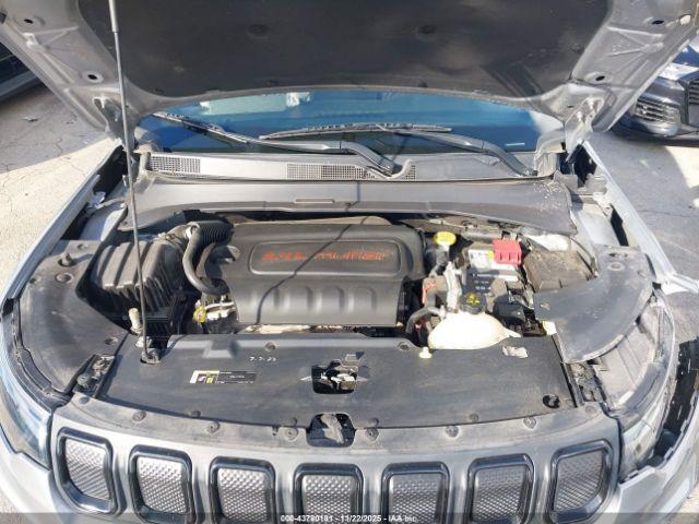 Jeep Compass Altitude 4x4 Image 7