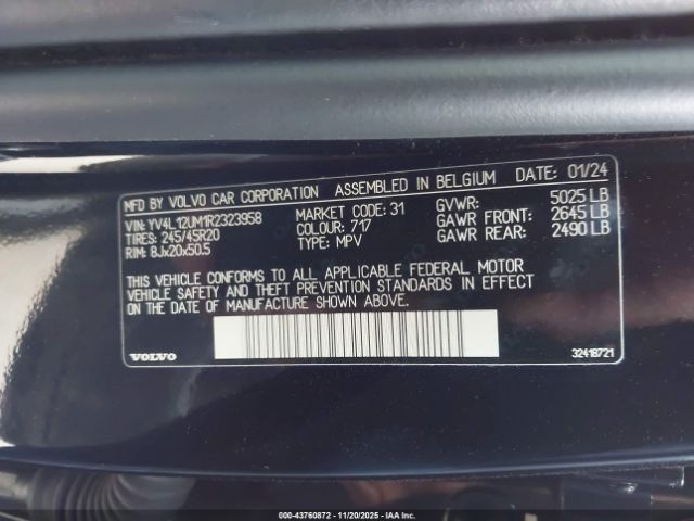 Volvo XC40 B5 Ultimate Dark Theme Image 13