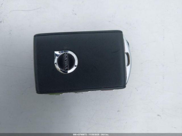 Volvo XC40 B5 Ultimate Dark Theme Image 10