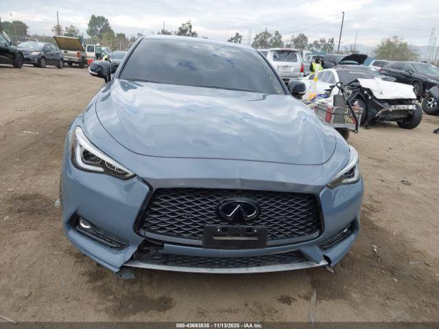 INFINITI Q60 Red Sport 400 Image 16