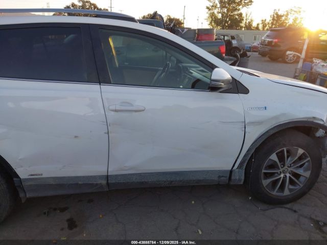 Toyota RAV4 Xle Image 20