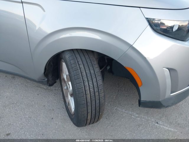 Kia Soul Lx Image 15