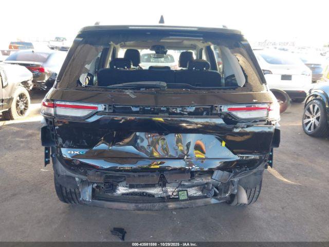 Jeep Grand Cherokee Image 9