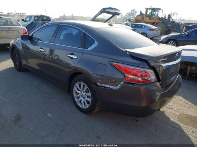 Nissan Altima 2.5 S Image 8